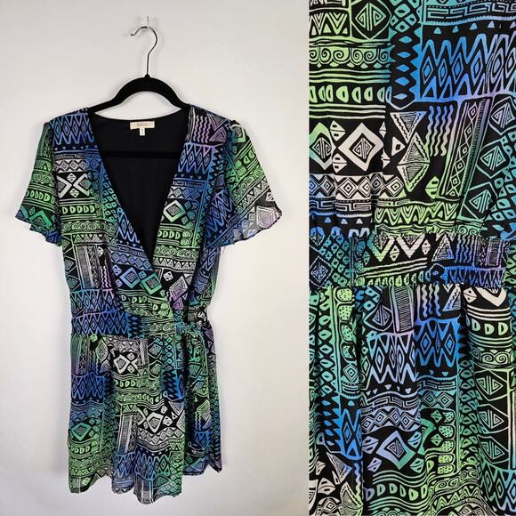 HALO Short Sleeve Romper SIze Medium Deep Plunge V Neck Wrap Style TIe - Picture 1 of 10